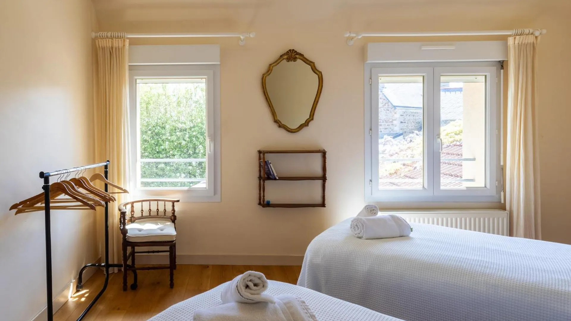 Maison Bretonne Madame Est Servie 4 Perros-Guirec 0*,